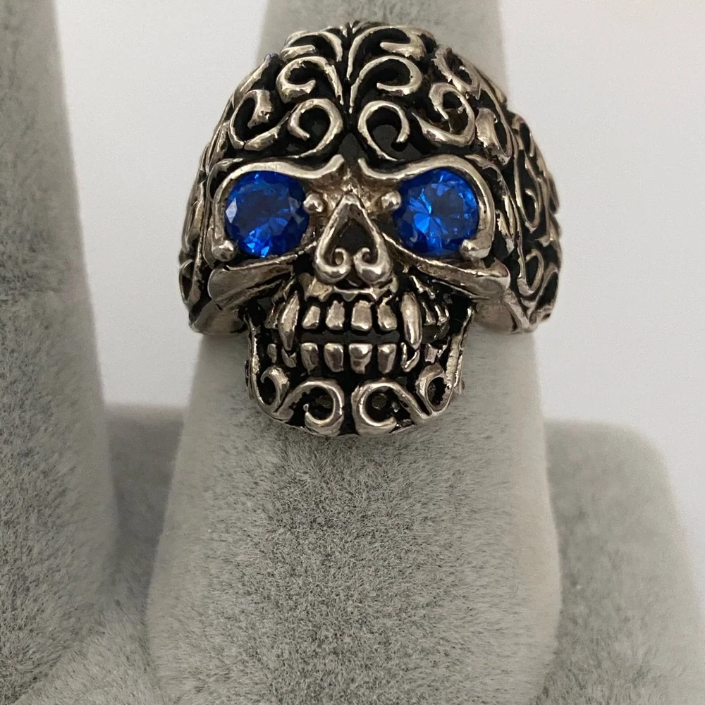 925 sterling silver skull biker ring blue cz stone - Picture 3 of 5